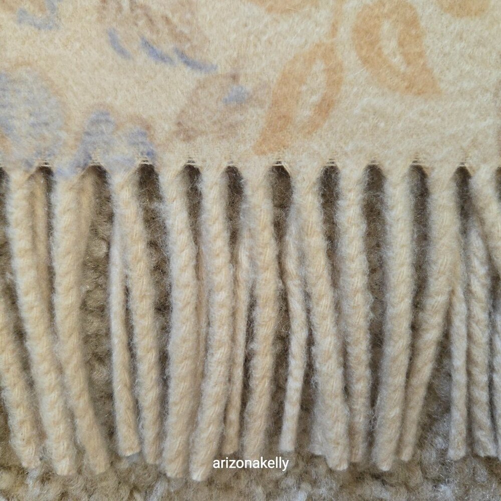 Loro Piana Cashmere Fringed Scarf Reversible Floral to Creme - Picture 7 of 17